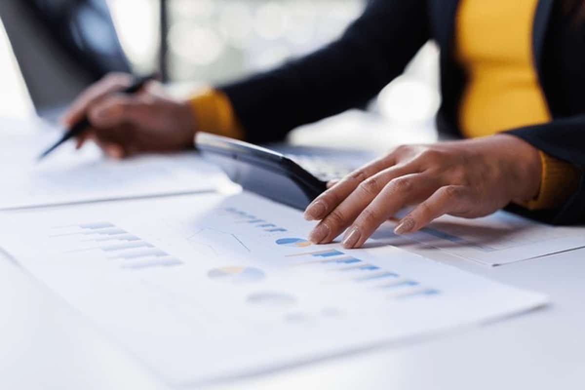 Revisão de Demonstrações Financeiras